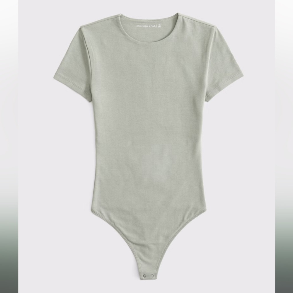 ABERCROMBIE & FITCH Short Sleeve Bodysuit in Sage Green - Picture 4 of 8